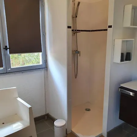 Contemporaine A Sainte-maxime, Piscine, Proche Plage, 8 Pers., 4 Etoiles - Fr-1-768-36 Villa